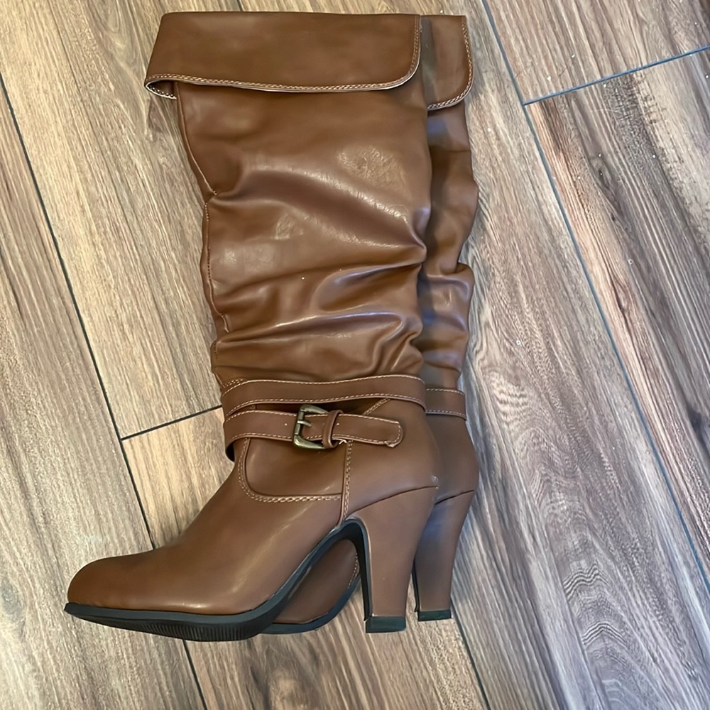 Forever 21 brown boots
